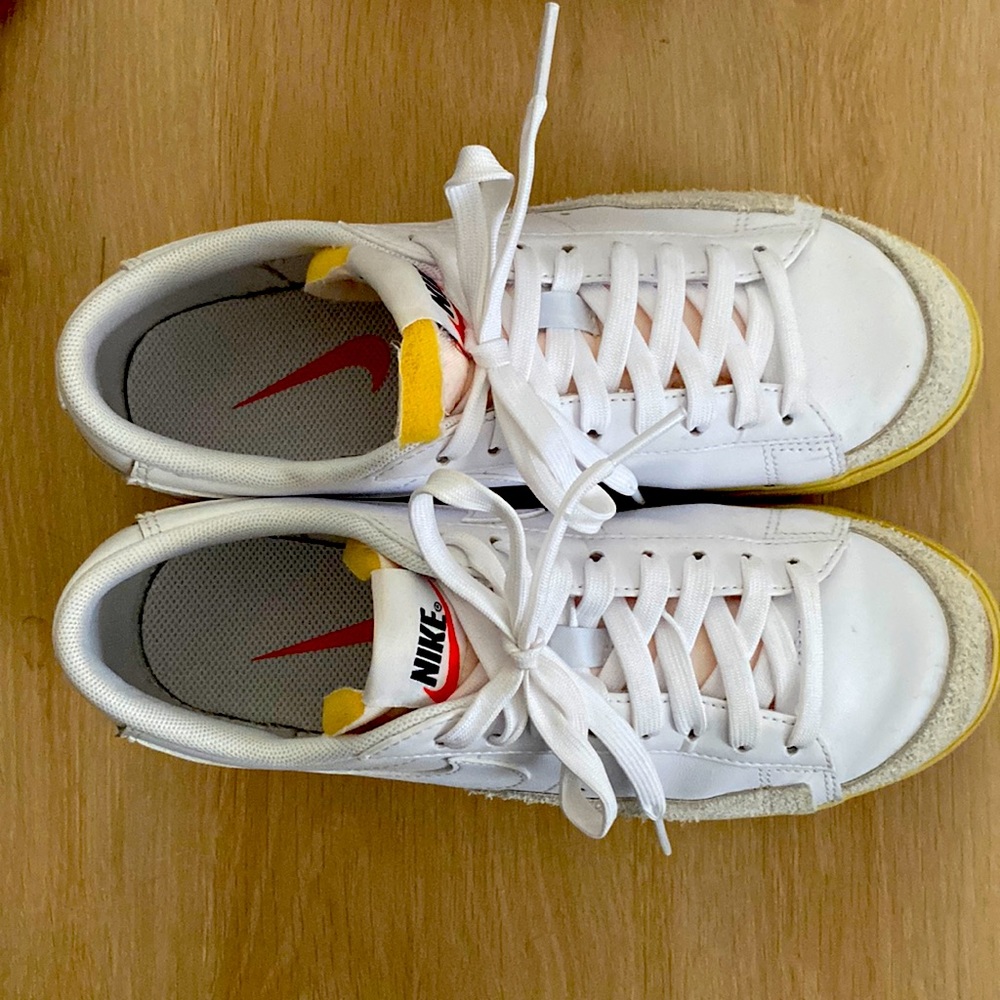 Size 7 Nike Blazers EUC